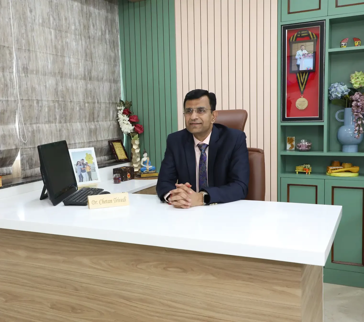 Dr. Chetan 's Consulting Room